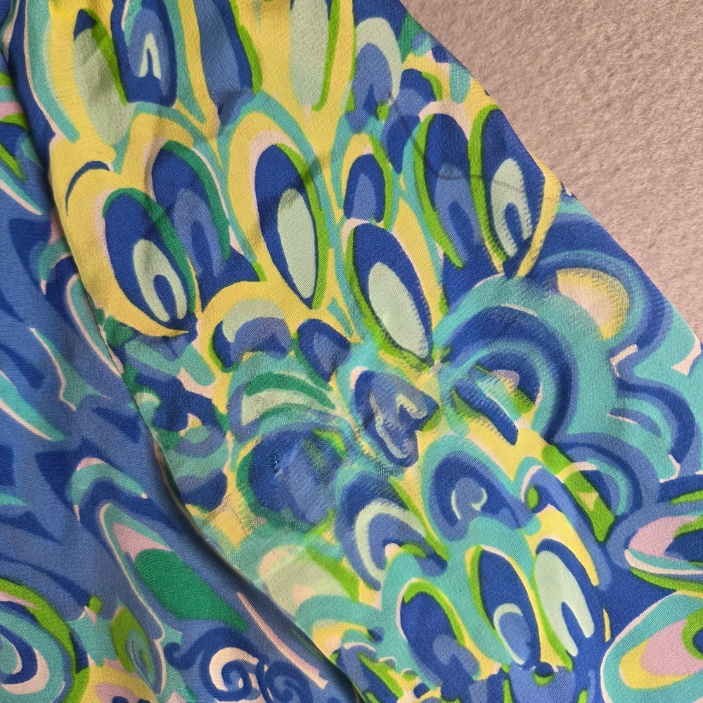 Lilly Pulitzer Elsa 100% Silk Top XS Lilly's Lagoon Smocked Blouse Preppy FLAW - Picture 7 of 9